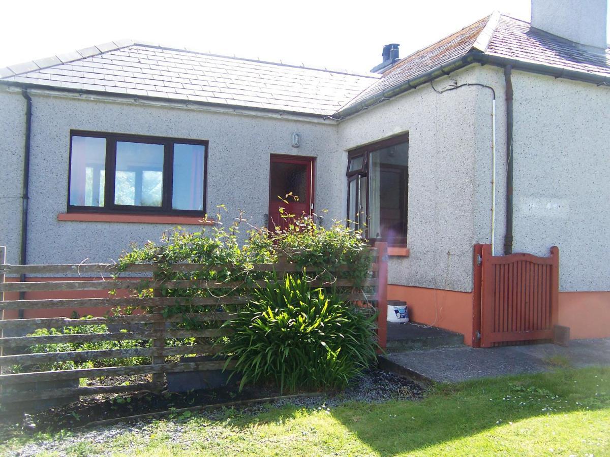 Riverside Cottage Lochboisdale Exterior photo